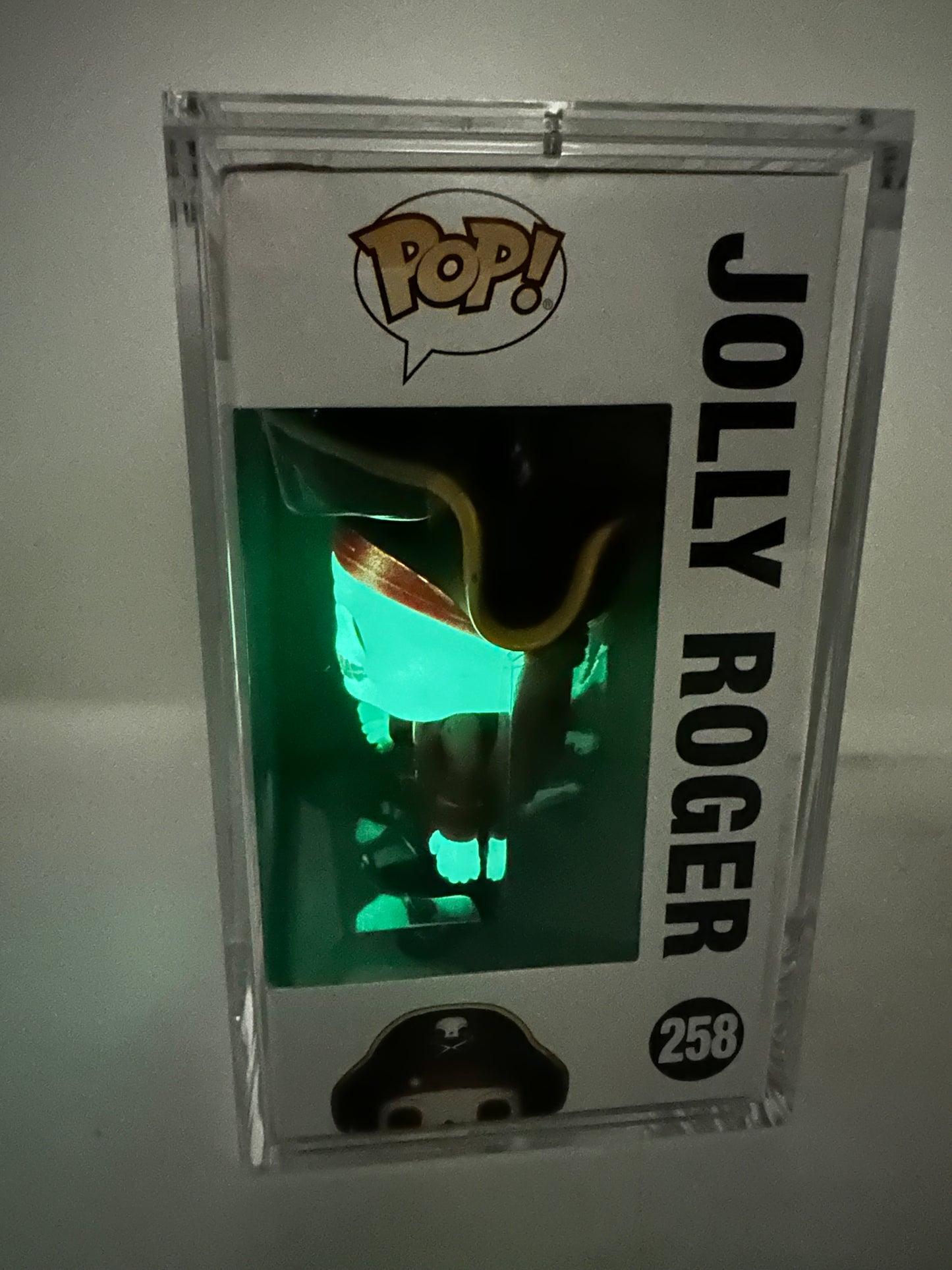 Sold 10/12 2017 SDCC Jolly Roger 258 GITD LE1000