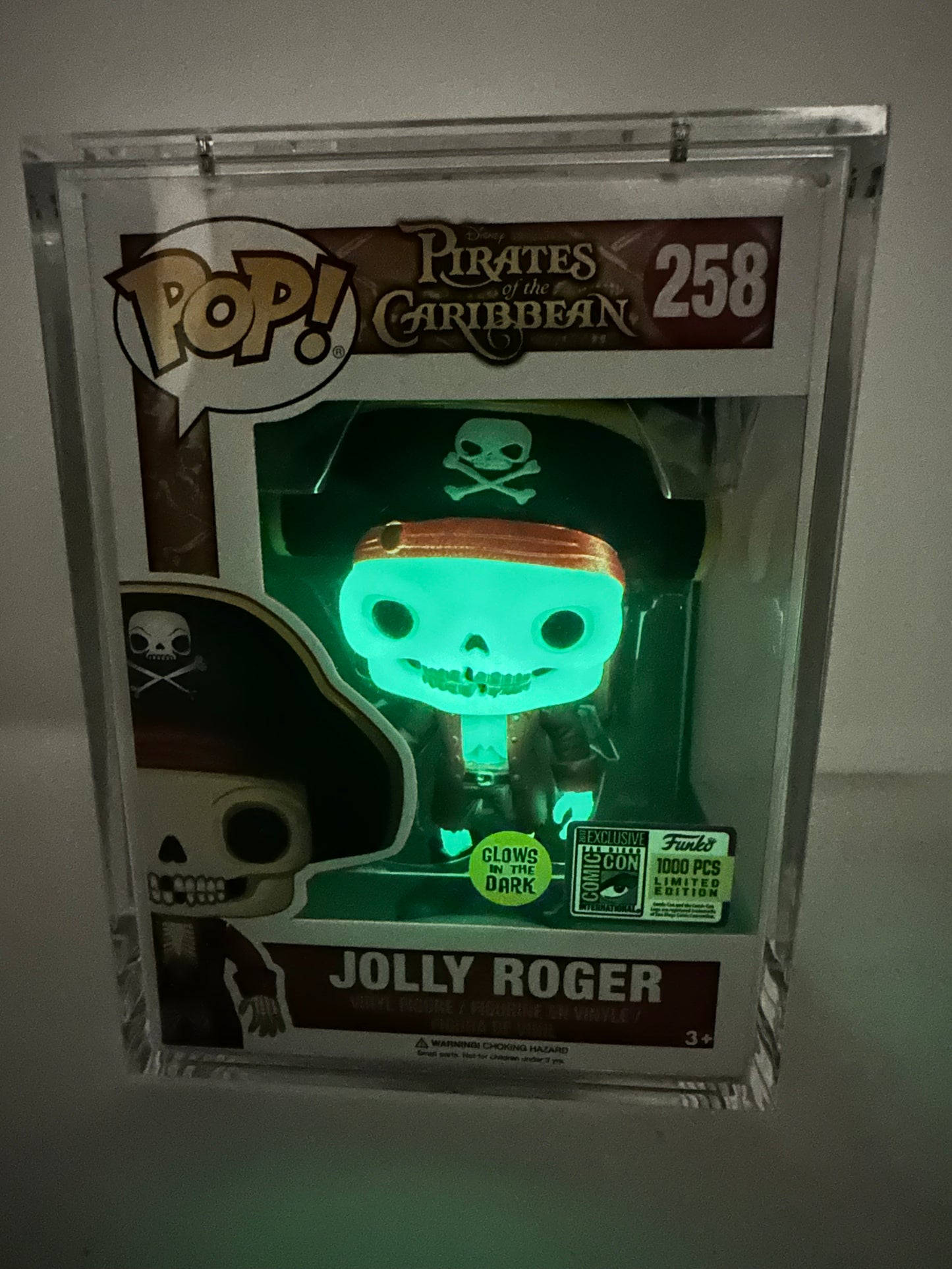 Sold 10/12 2017 SDCC Jolly Roger 258 GITD LE1000